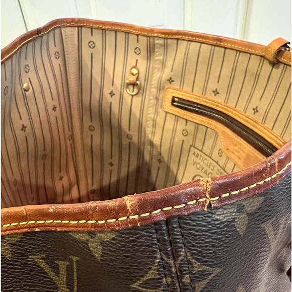 π«SOLDπ« Authentic Louis Vuitton Neverfull MM - Picture 15 of 16